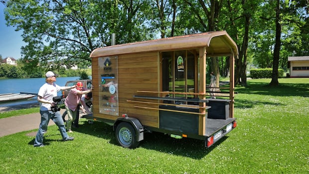 Eurovision fans built a sauna and drove it 3,000 km to the grand final [Video]