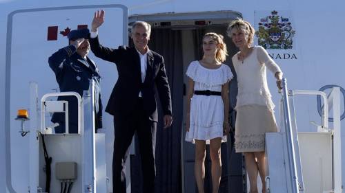 PM Carney meets world leaders at Pope Leos inauguration amid global tensions [Video]