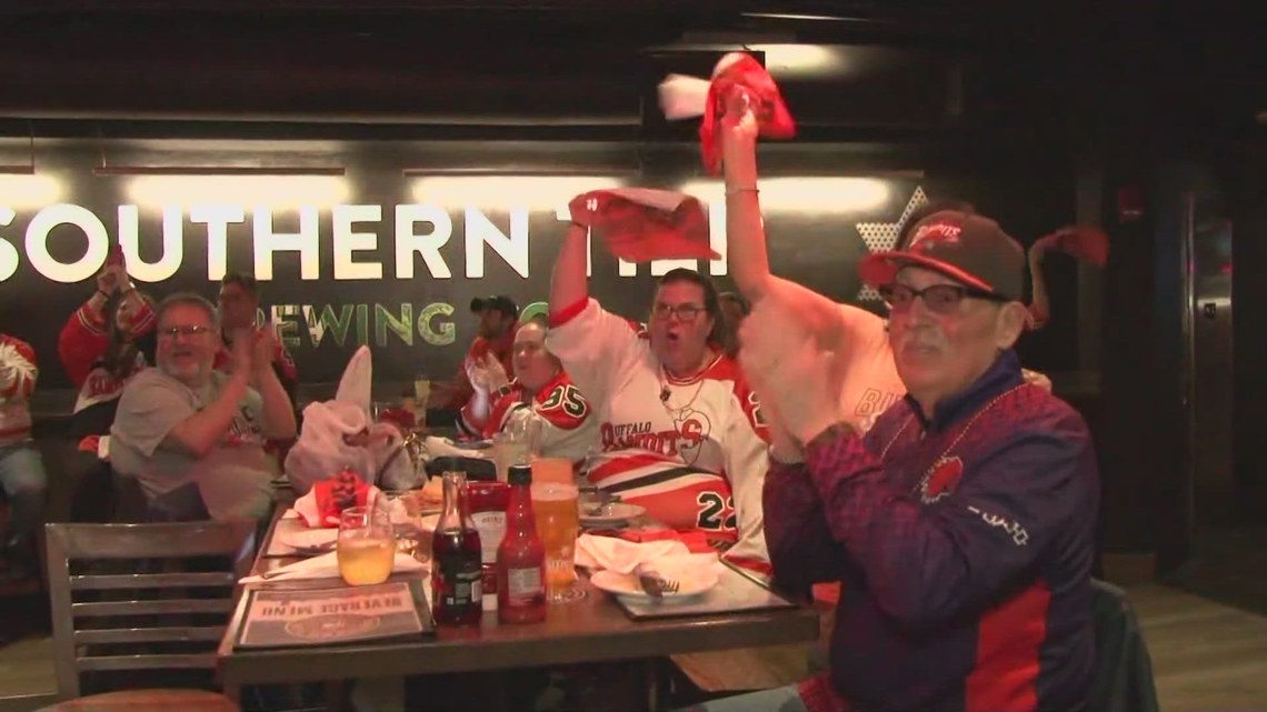 Bandits face Game 3 showdown for NLL title [Video]