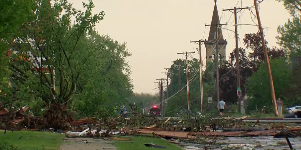 Violent winds, tornadoes, hail threaten eastern half of the U.S. [Video]