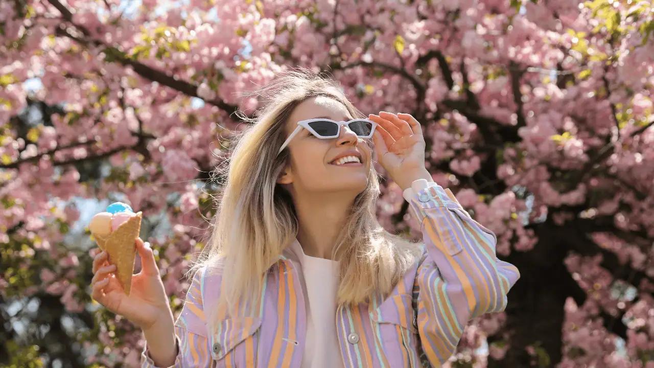 17 C days and warm nights kick off the week before showers sweep into southern Ontario [Video]