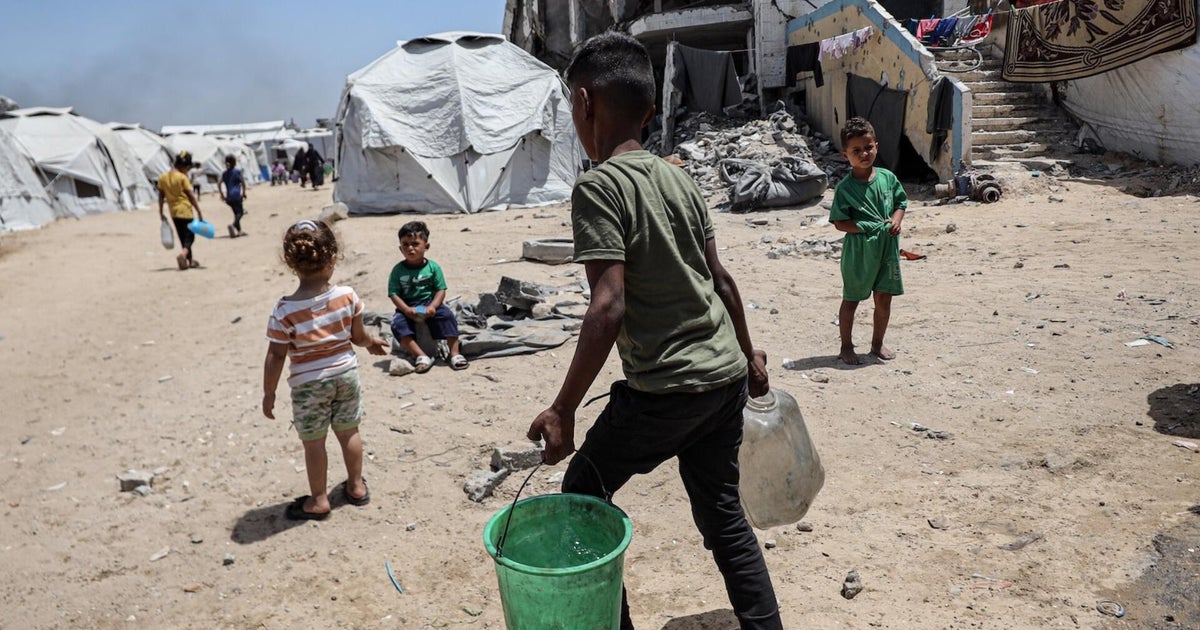 World leaders threaten “concrete actions” against Israel over Gaza strikes, humanitarian aid [Video]