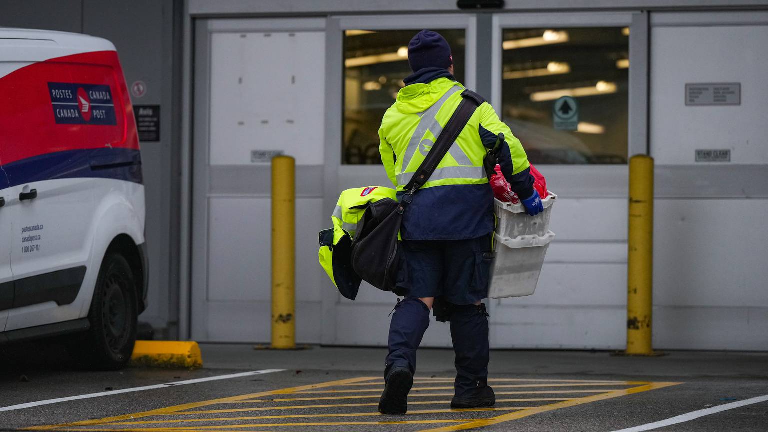 Second potential Canada Post strike in 6 months looms [Video]