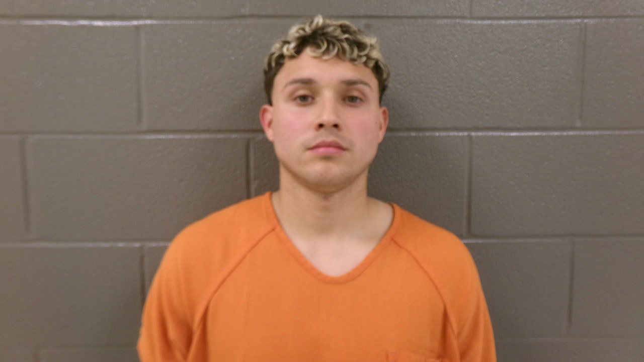 Venezuelan illegal immigrant, 24, arrested for posing as high school student in Ohio [Video]