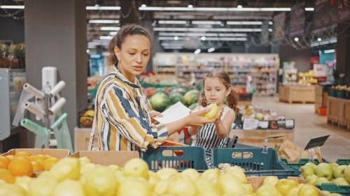 Tariffs set to push grocery prices higher [Video]