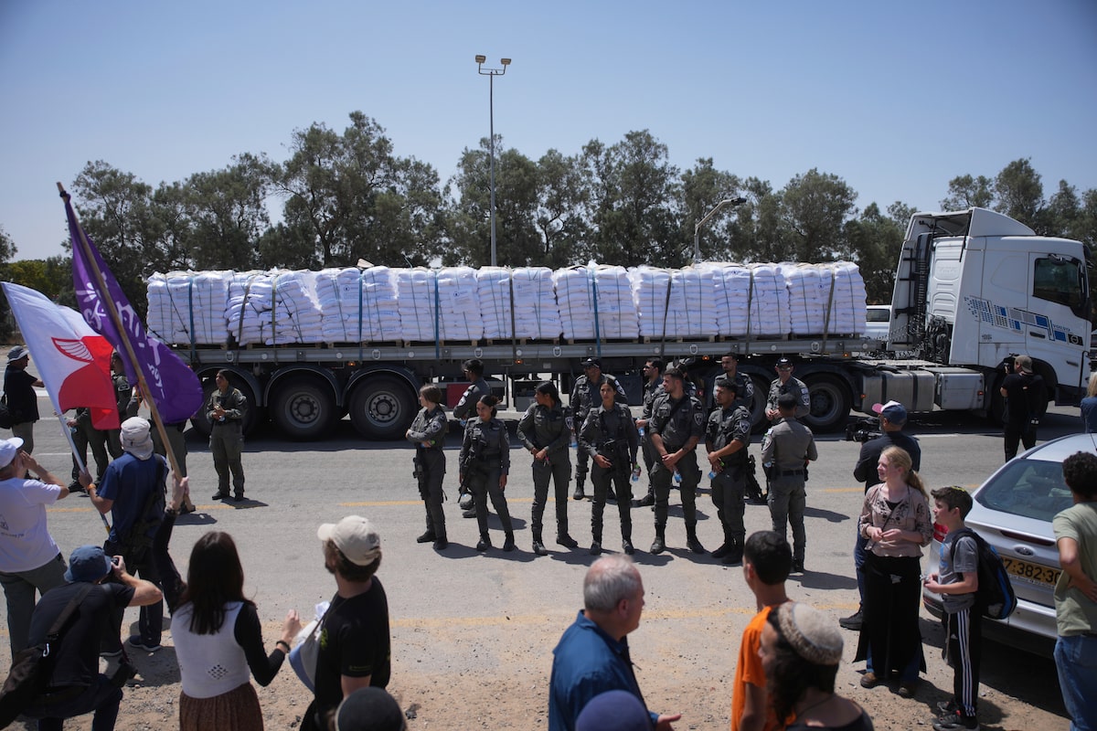 No aid that has entered Gaza this week has reached Palestinians, UN says [Video]