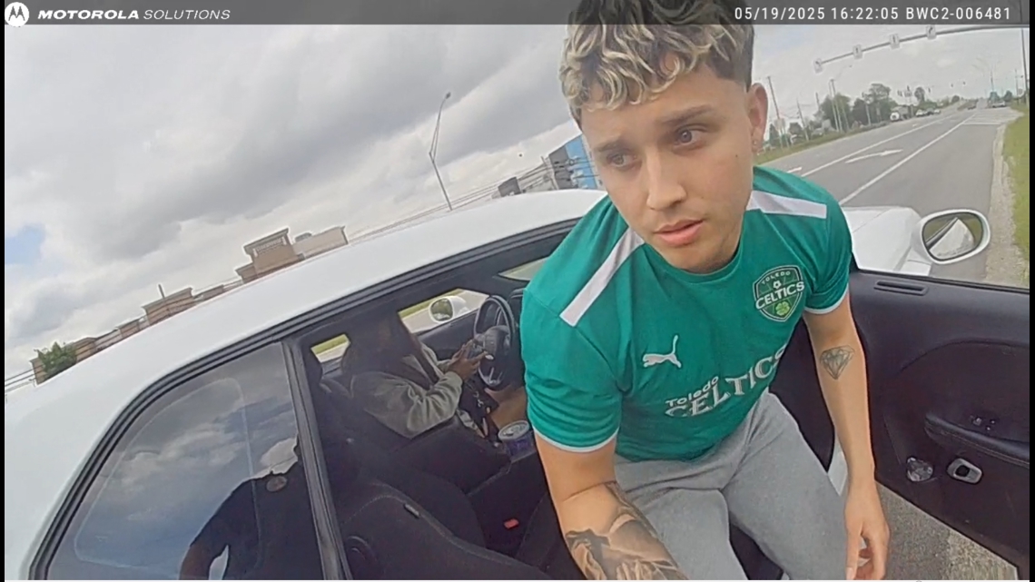 ICE issues detainer for 24-year-old accused of posing as Perrysburg High student [Video]