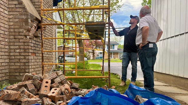 Door-to-door construction scams return to Ottawa this spring [Video]