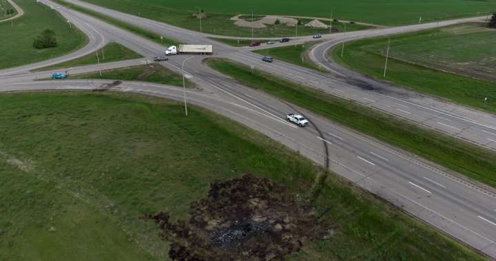 It doesnt fit: Carberry residents oppose RCUT solution at deadly intersection – Winnipeg [Video]