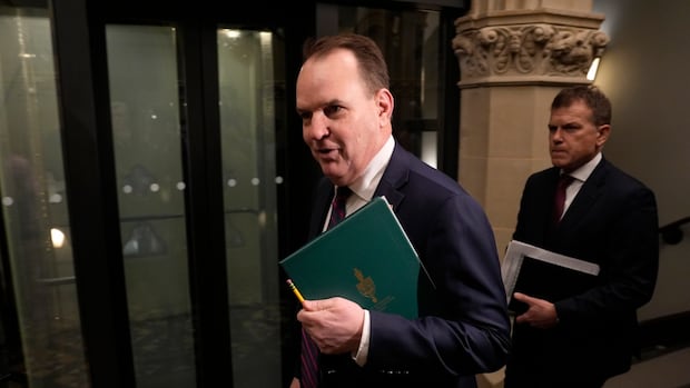 Party status for NDP likely not ‘on the table,’ says Liberal House leader [Video]