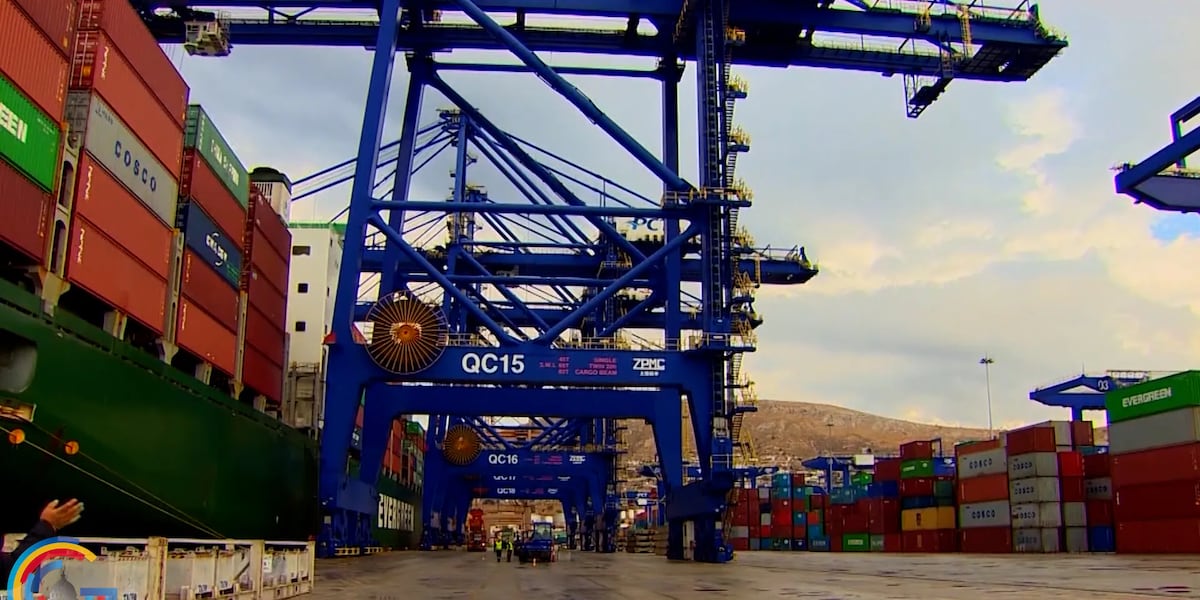 Pres. Trump reiterates tariff threats [Video]