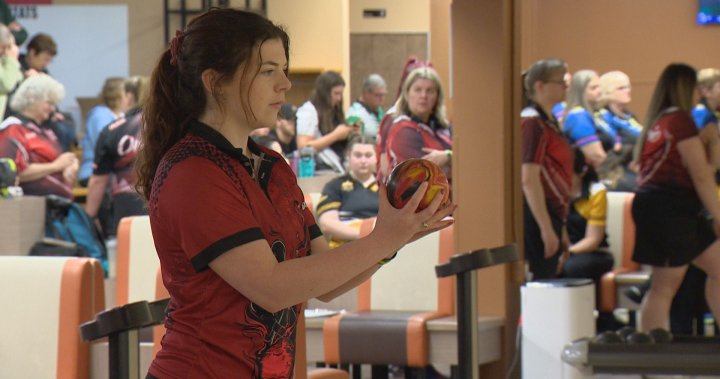 Bowling for glory at the 5 Pin Canadian Open Championship [Video]