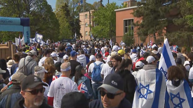 Israel solidarity walk in Toronto needed amid rising antisemitism, organizer says [Video]