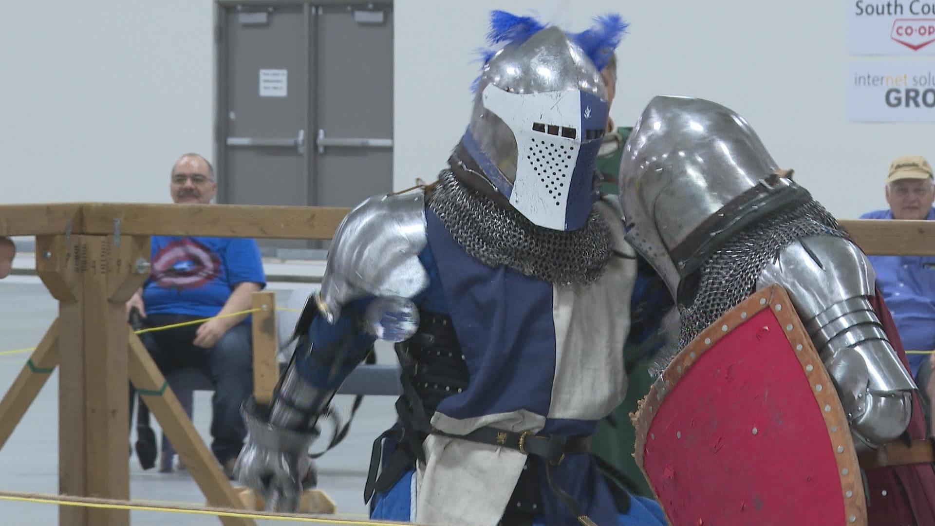 Medieval knights clash in Lethbridge: I love being in full armour – Lethbridge [Video]