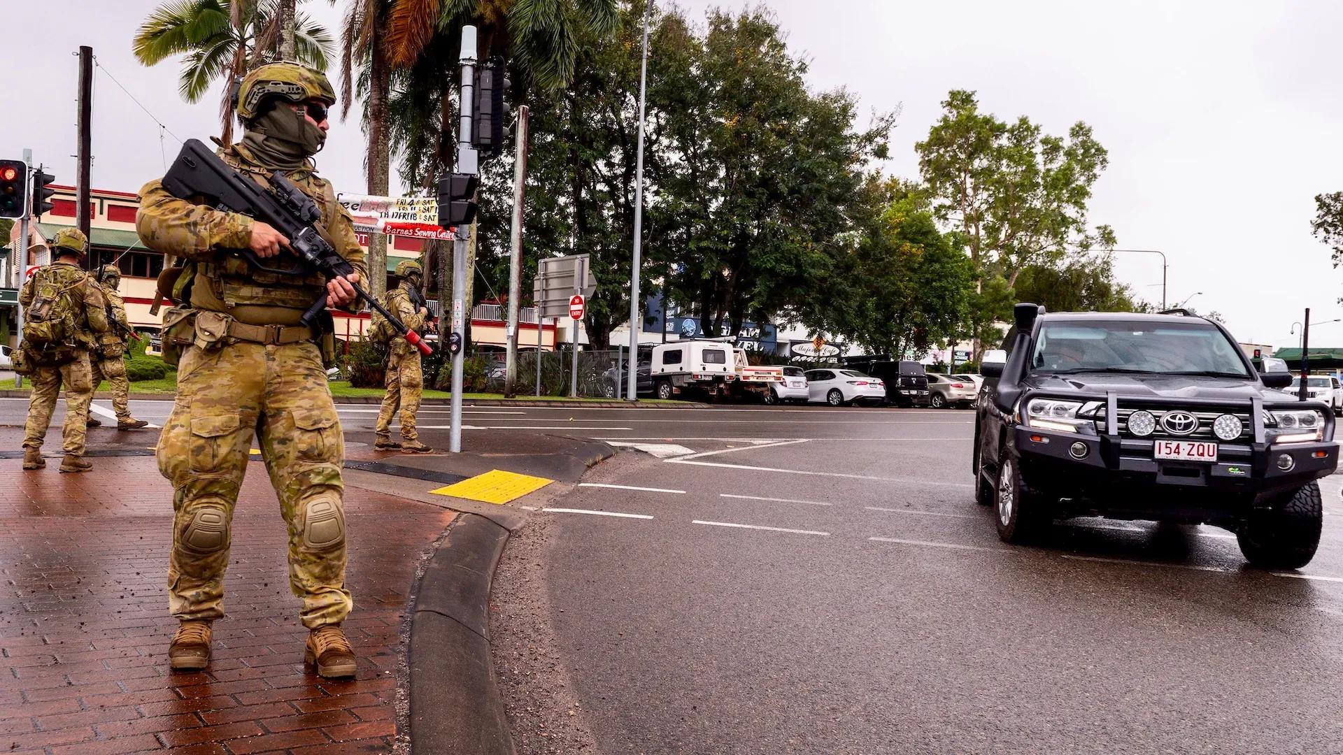 Military practice urban warfare at Ingham [Video]