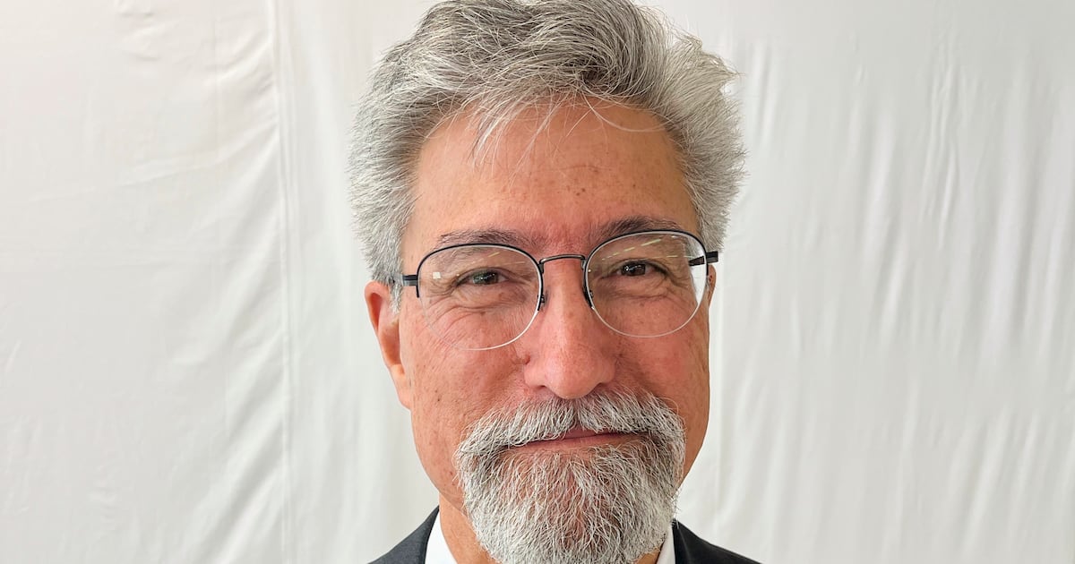 Stephen Hayes Dacus becomes first foreign CEO of 7-Eleven in Japan  WSOC TV [Video]