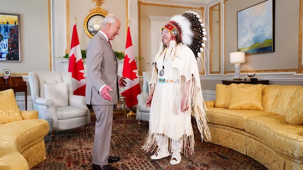 Manitobans, Indigenous leaders watching closely as King Charles set to deliver throne speech [Video]