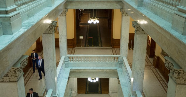 Opposition parties successfully delay Ford governments Bill 5 by filibustering [Video]