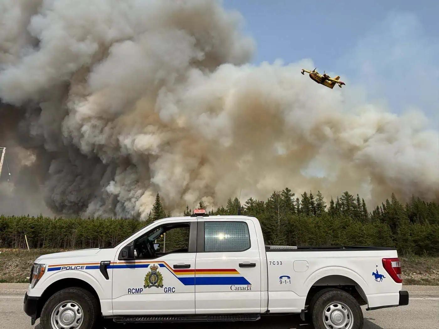 Saskatchewan premier declares state of emergency as rampaging wildfires spread [Video]