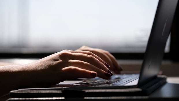 Edmonton-area youth, 15, arrested for terrorism-related offence [Video]