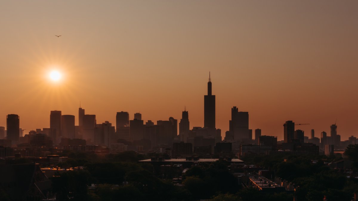 Wildfire smoke could impact Chicago-area air quality this weekend  NBC Chicago [Video]