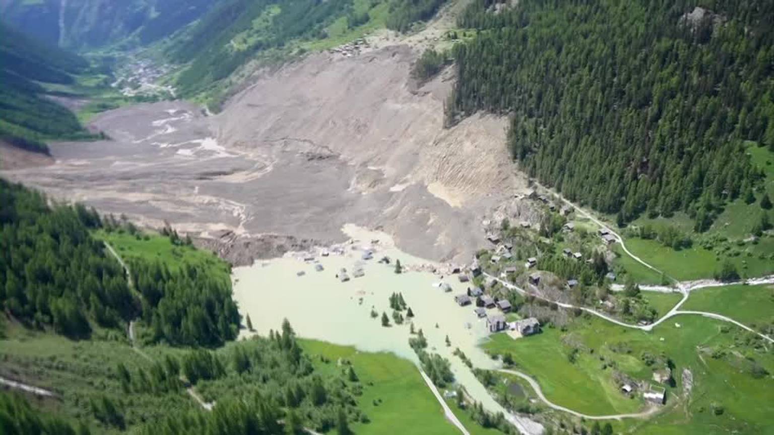 Swiss town of Blatten left under rubble after chunk of glacier breaks off [Video]