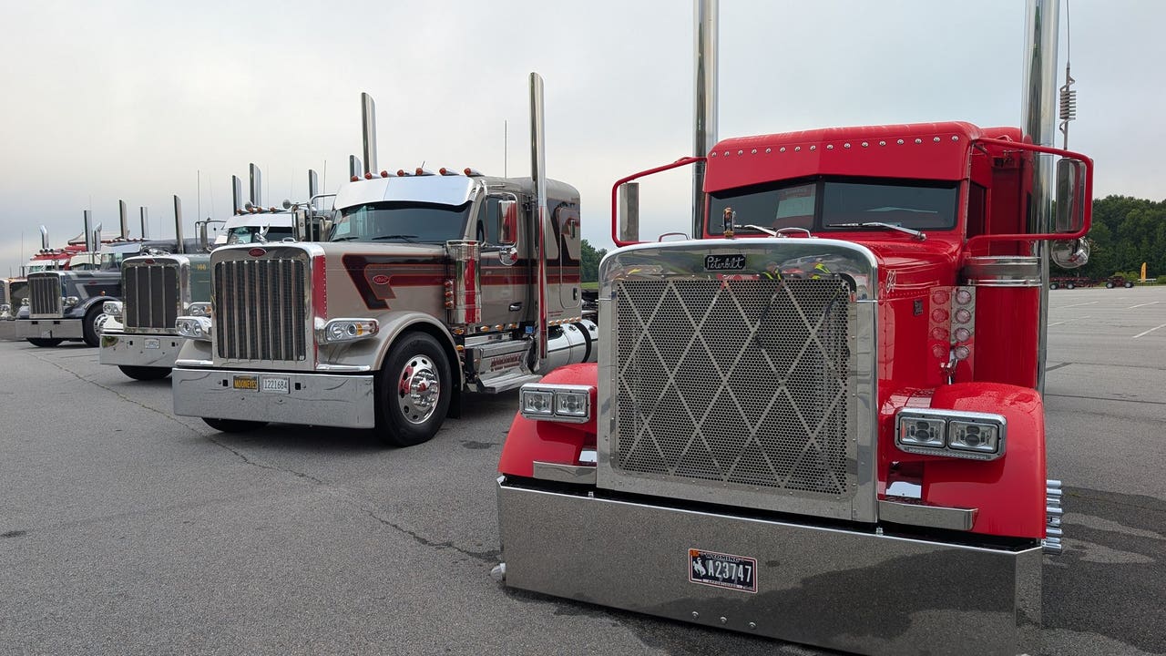 Big rig ‘beauty pageant’ takes over Atlanta Motor Speedway [Video]