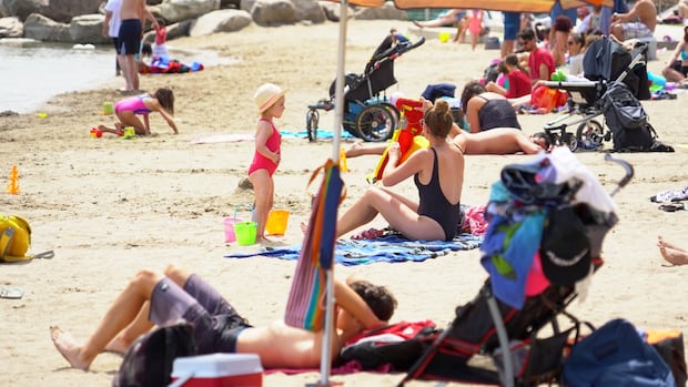 Islanders urged to prioritize sun safety as skin cancer rates rise in Canada [Video]