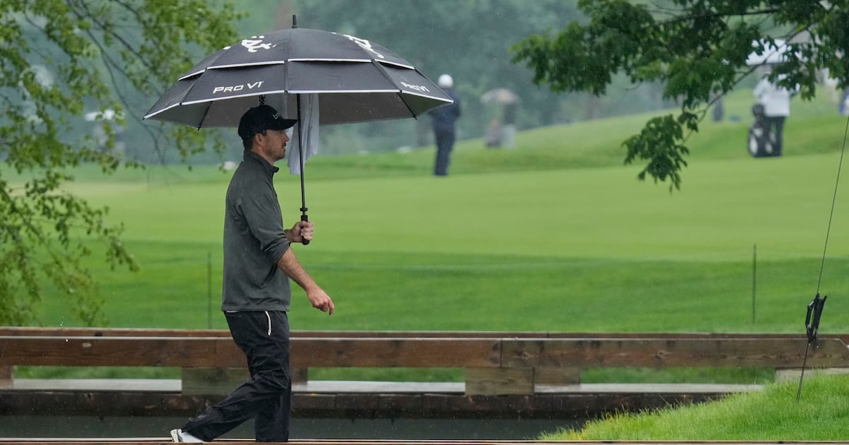 Nick Taylor makes it look easy in the rain and shares the lead at Memorial  Boston 25 News [Video]