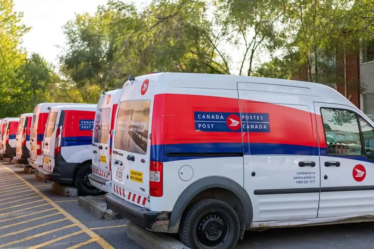 Postal workers will rally against 