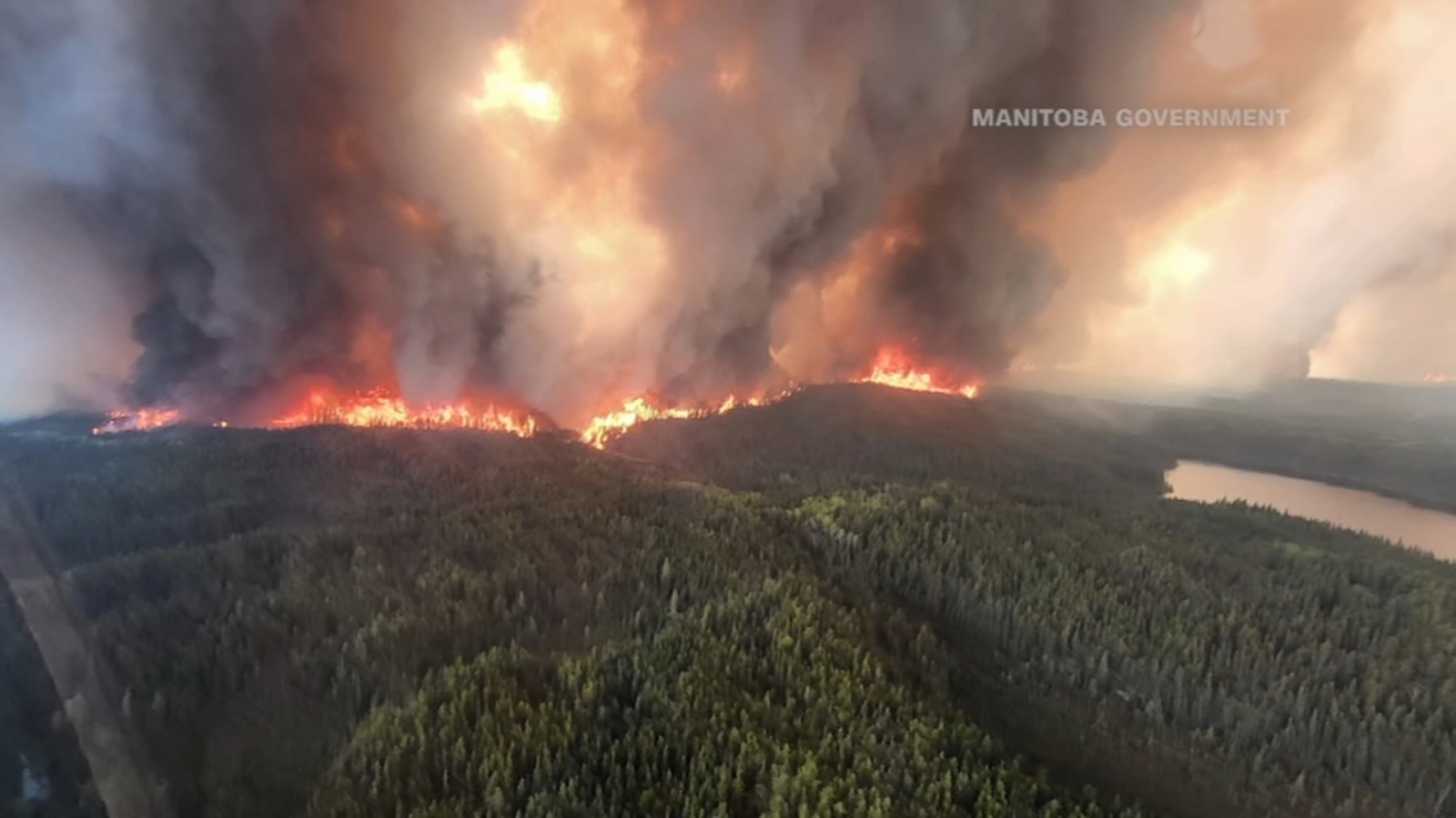 Wildfires in Canada causes hazy conditions in North Carolina, possibly impacting air quality [Video]