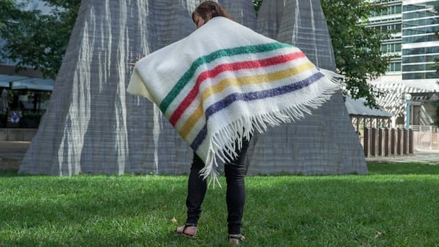 Court OK’s Hudson’s Bay selling trademarks, like iconic stripes, to Canadian Tire [Video]