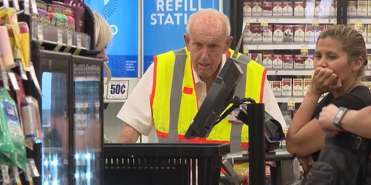 80-year-old working as grocery bagger to pay off late wife’s medical bills: ‘I took vows’ [Video]