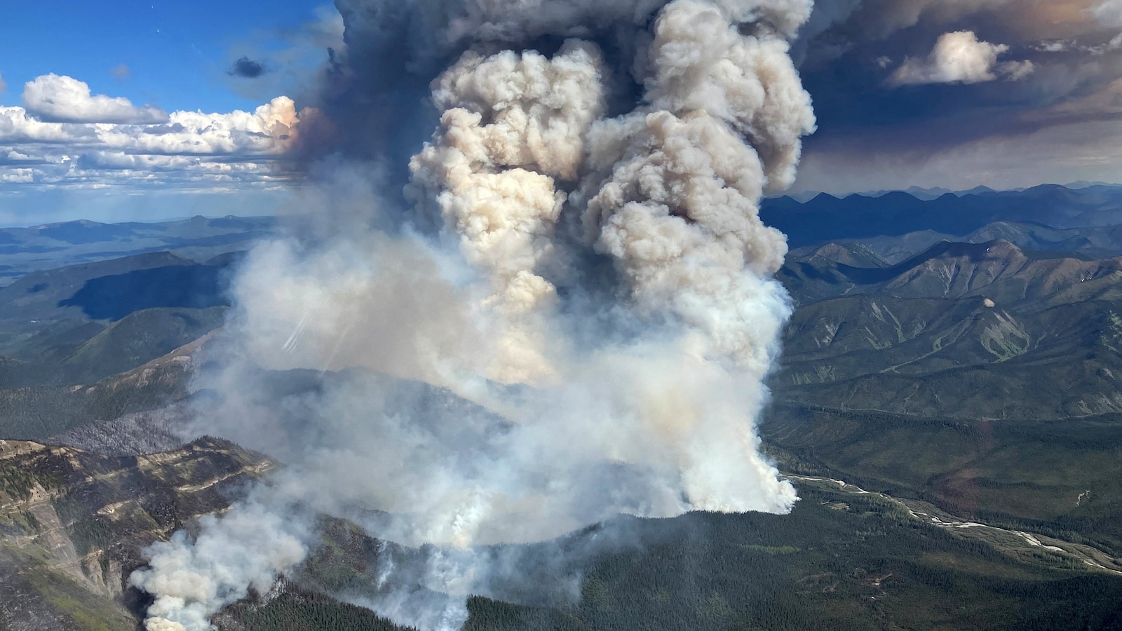 Canadian wildfire smoke continues to worsen air quality in several US states [Video]