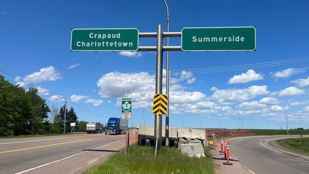 P.E.I. drivers warned to be careful as work begins to replace Albany Y overpass [Video]