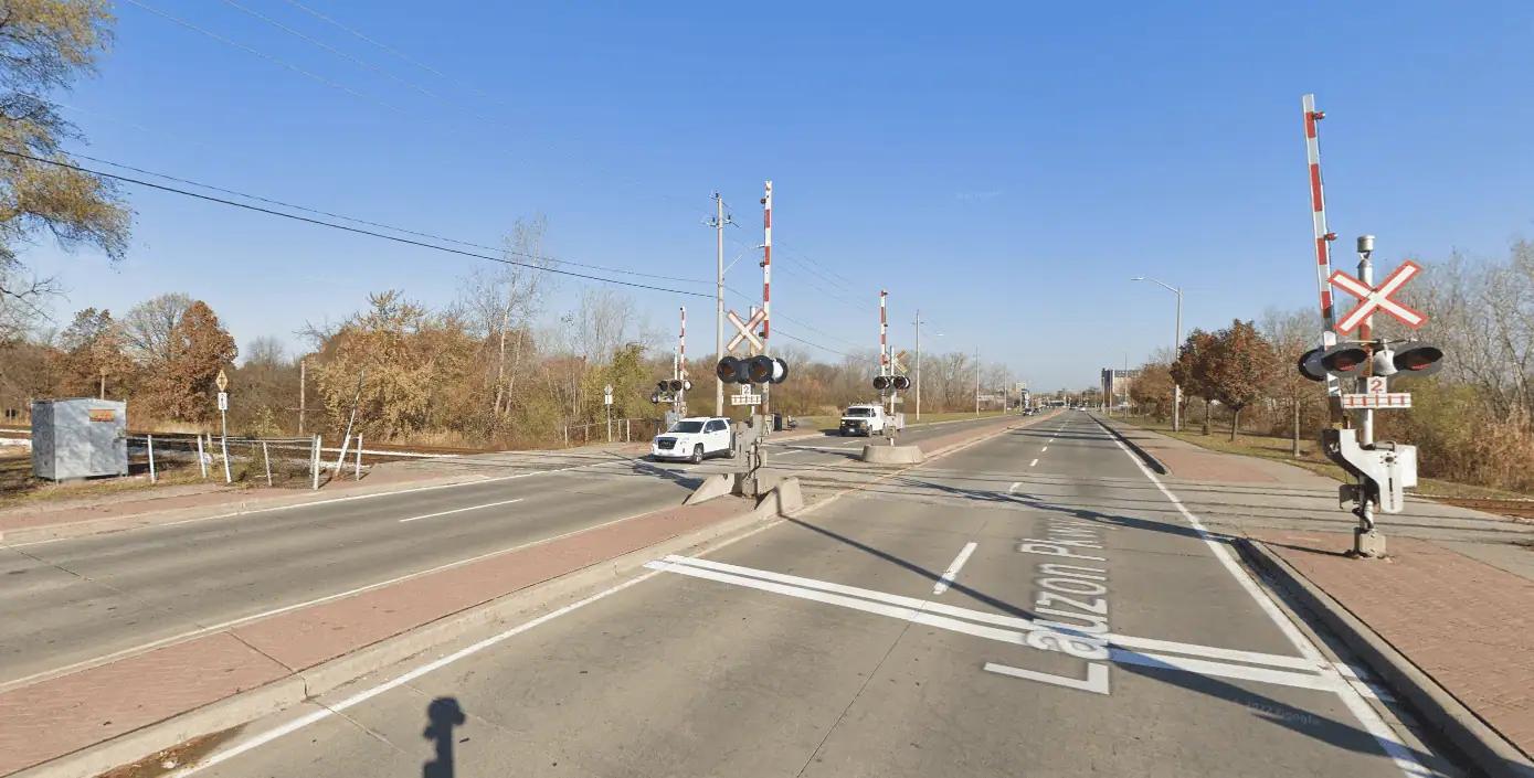 Woman, 71, struck and killed by train while trying to cross tracks in Ontario [Video]