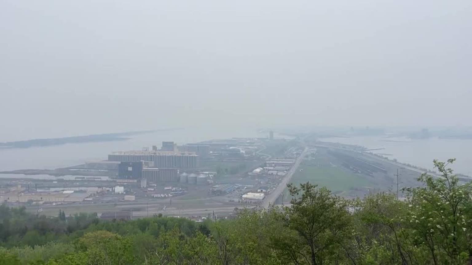 Smoke from Canadian wildfires spreads into the U.S. Upper Midwest [Video]