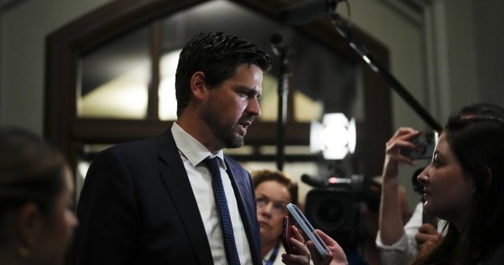 Minister says his comments on Indigenous consultation eroded trust – National [Video]