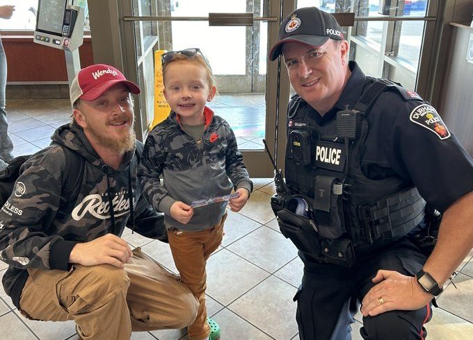 Police in Ontario region rewarding kids for ‘positive behaviour’ with ‘Operation Freeze’ program [Video]
