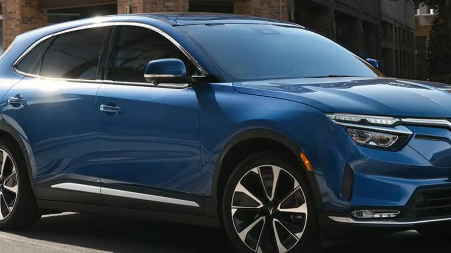 CLOSURE: Car company shutting half of its stores in Canada [Video]