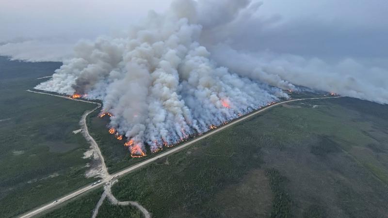 Shoe fire nearing Candle Lake; 24 active blazes burning in Sask [Video]