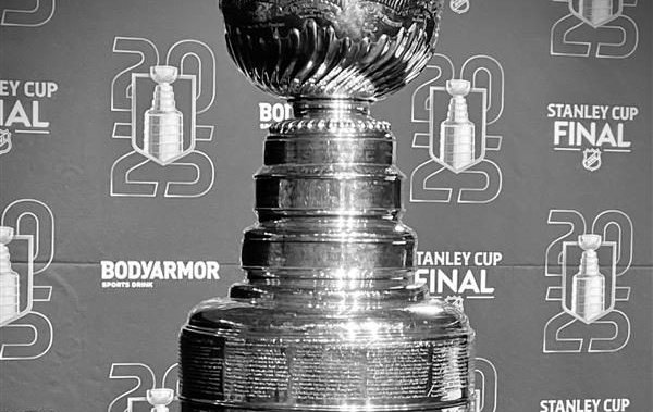 ANALYSIS: Its been 32 long years since a Canadian team won the Stanley Cup - Winnipeg [Video]