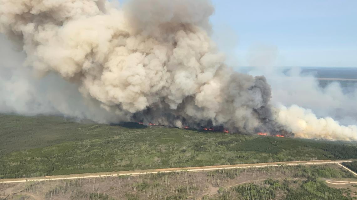 Manitoba wildfires force another 1,000 residents from their homes [Video]