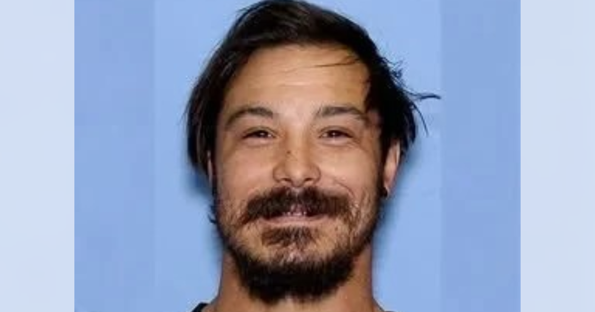 Father accused of killing three children faces federal charges; searched how to move to Canada | News [Video]