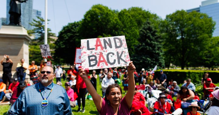 Two First Nations working on roads to Ring of Fire do not support new mining law [Video]