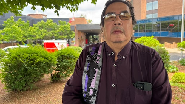 Sandy Lake residents evacuated to Cornwall can’t wait to go home [Video]