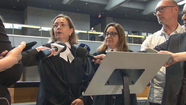 Inconclusive end to Robert Miller’s sex crimes trial denies plaintiffs closure [Video]