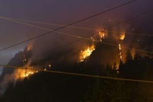 Canada town near Vancouver ready to evacuate as fire nears [Video]