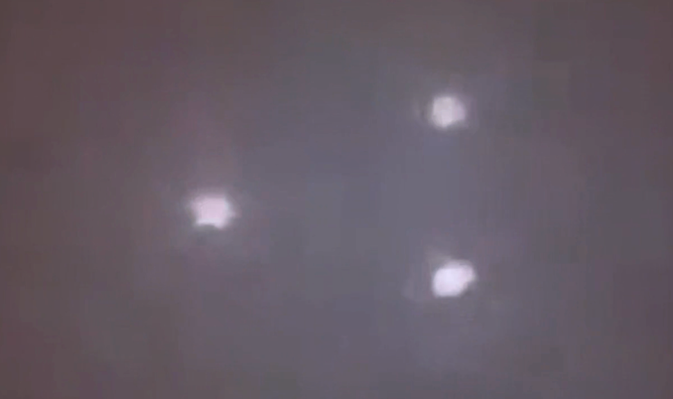 TR3B Craft Flying Over On June 3, 2025, Alien or Military? UFO UAP Drone Sighting Breaking News. [Video]